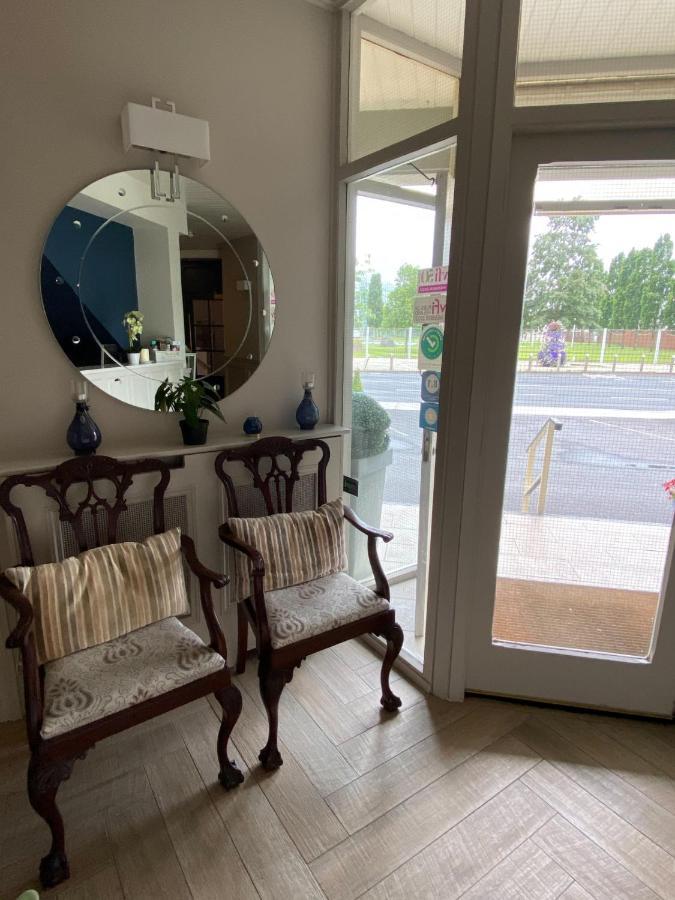 The Town House Hotel Naas Extérieur photo